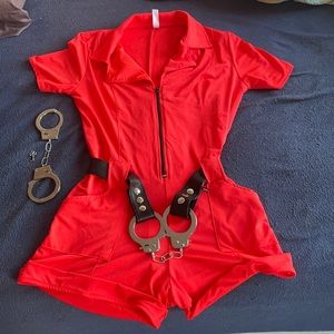 Lock me up costume, Fashion Nova